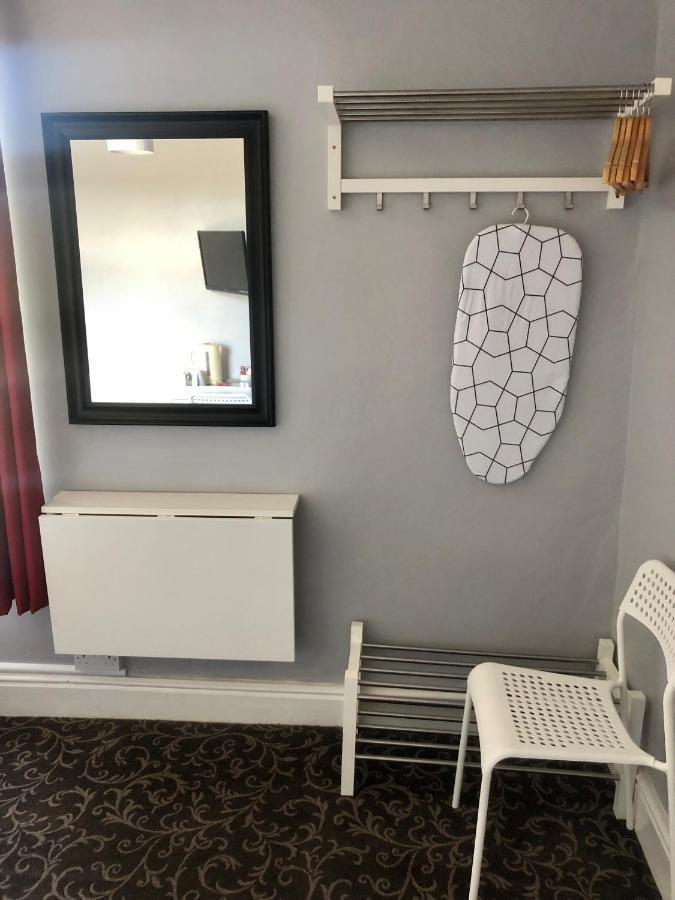 דלטון אין פרנס Number 19 Guest House - Self Check In - Under 4 Miles From Barrow In Furness מראה חיצוני תמונה