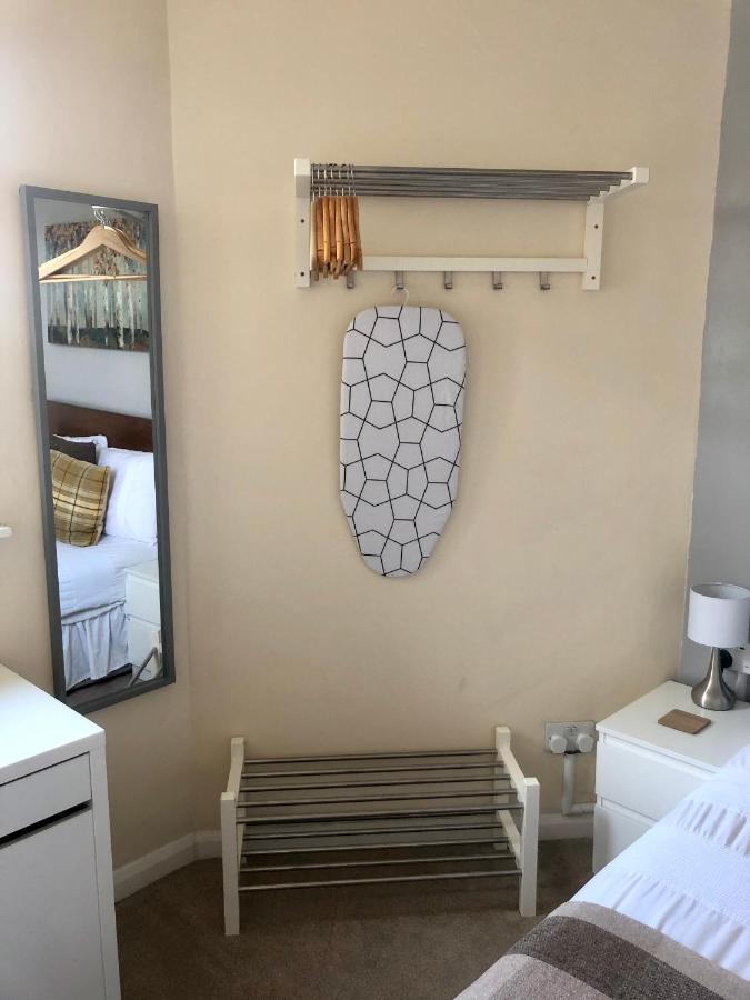 דלטון אין פרנס Number 19 Guest House - Self Check In - Under 4 Miles From Barrow In Furness מראה חיצוני תמונה