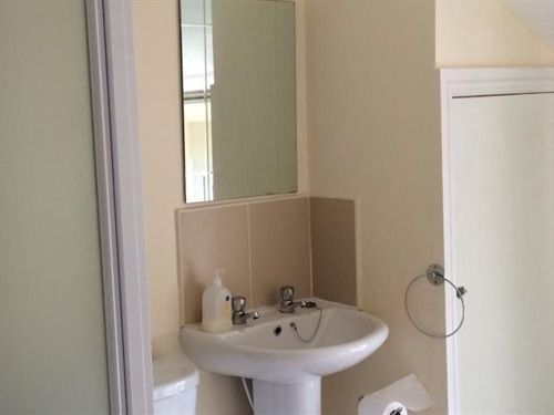 דלטון אין פרנס Number 19 Guest House - Self Check In - Under 4 Miles From Barrow In Furness מראה חיצוני תמונה